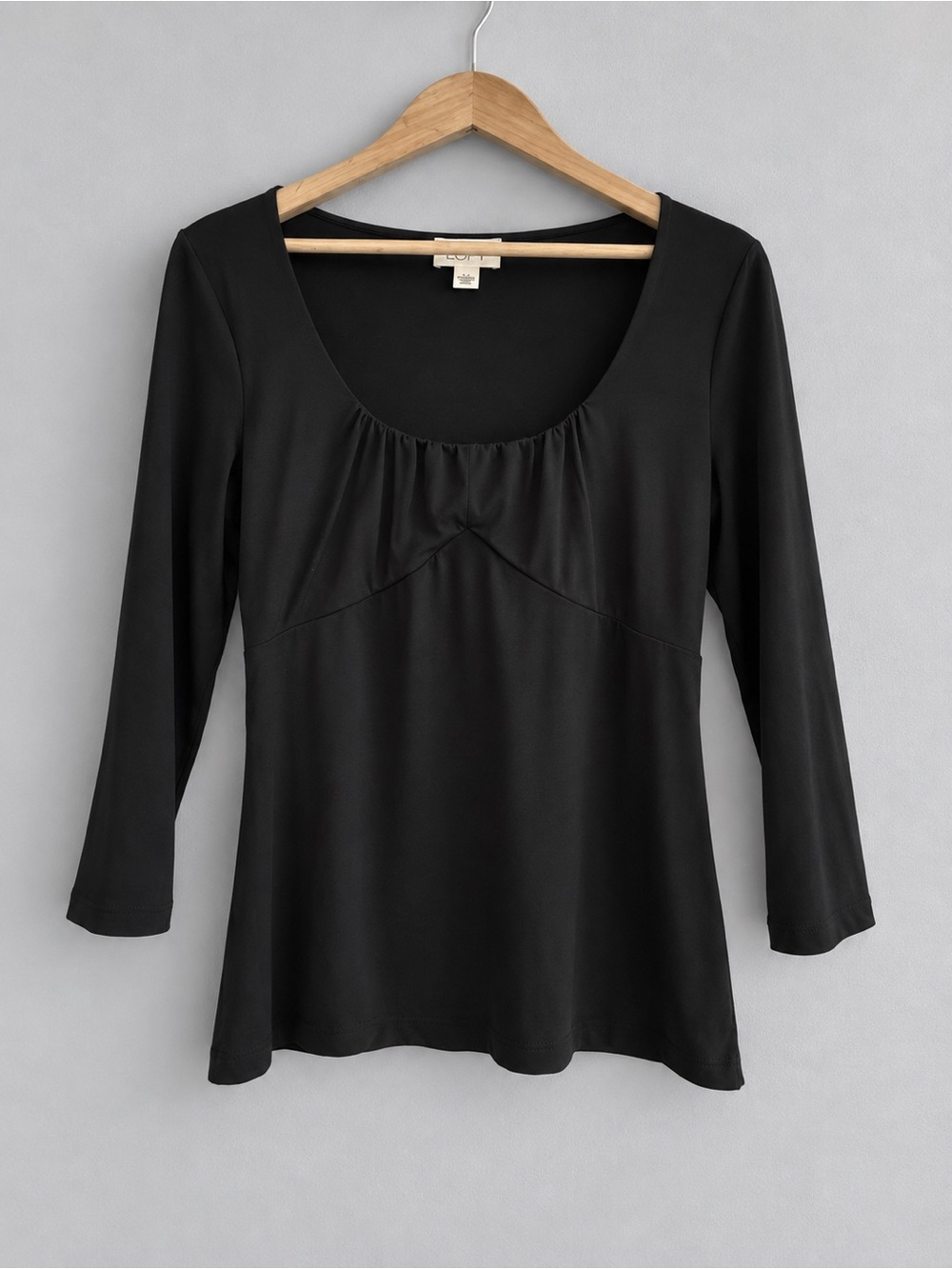 LOFT Ann Taylor Women’s L Black Ruched Scoop Neck Empire Waist 3/4 Sleeve Top